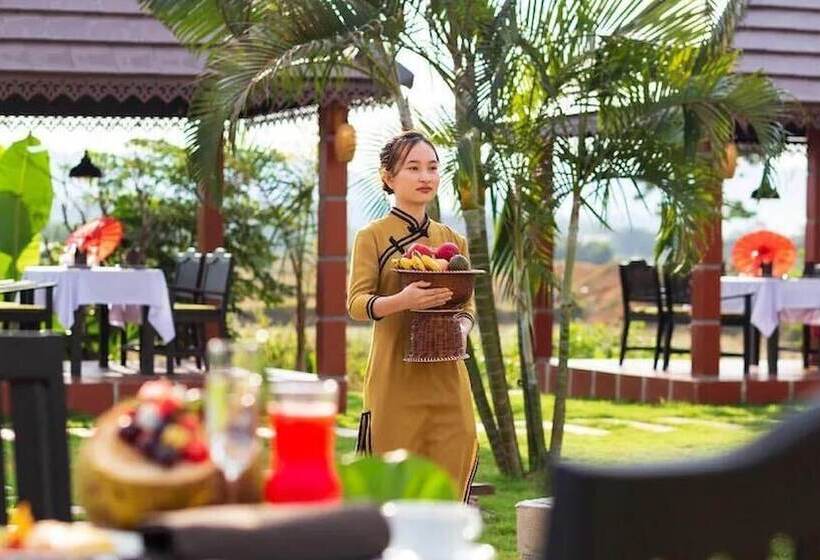 Отель Sansan Resort