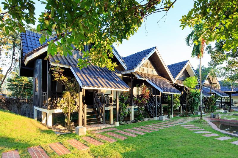 هتل Sansan Resort