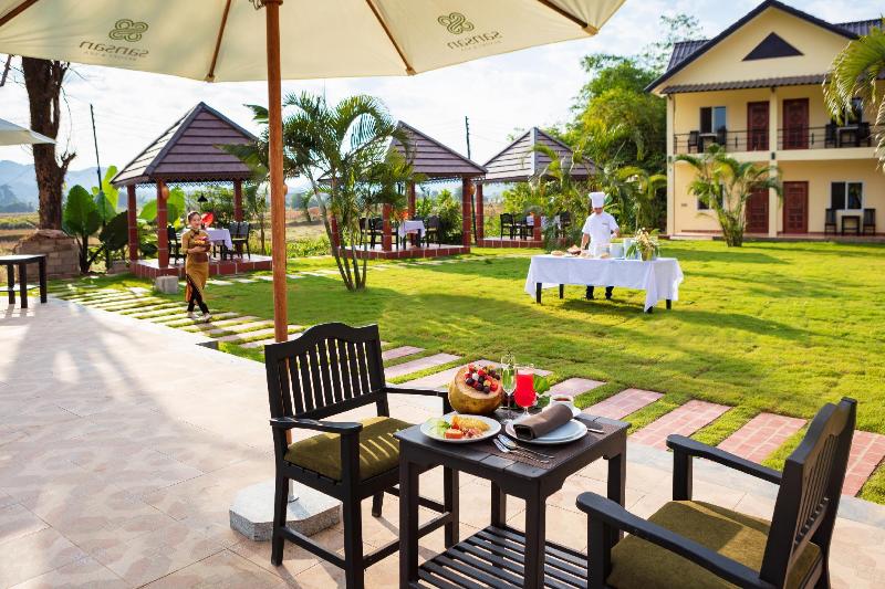 Отель Sansan Resort