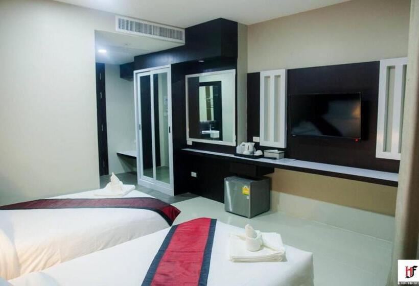 酒店 The Harbour Front