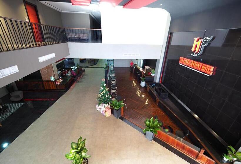 酒店 The Harbour Front