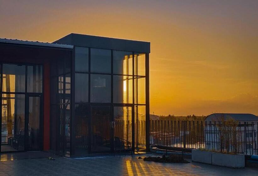 酒店 The Harbour Front