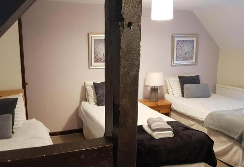 فندق The Wheatsheaf Inn