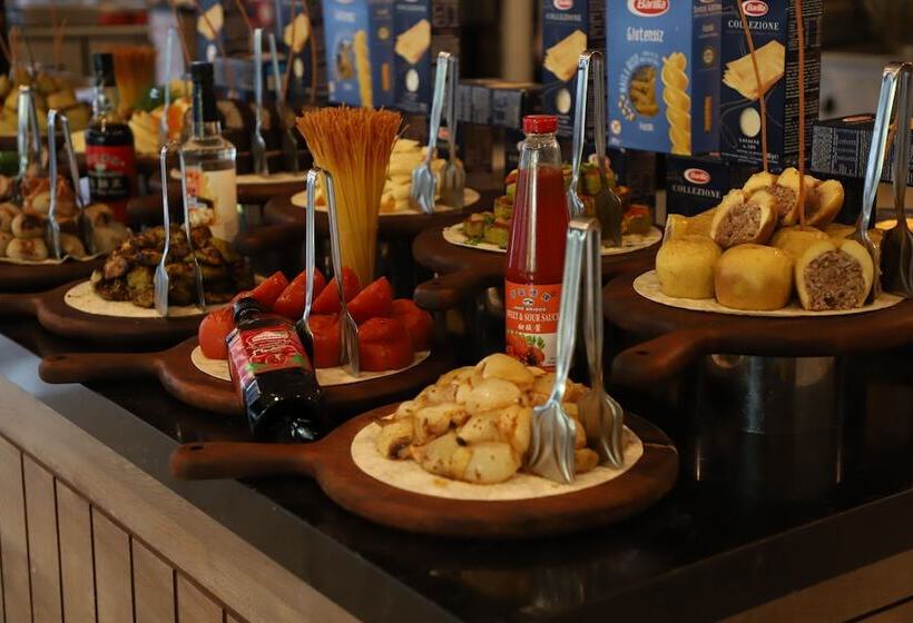 Maril Beach & Spa Hotel