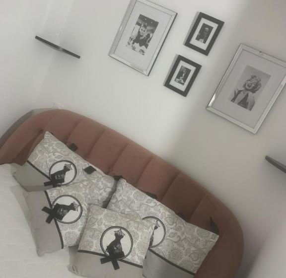 ペンション Guesthouse La Villae