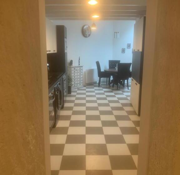 ペンション Guesthouse La Villae