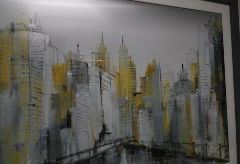 פנסיון The Lavenders