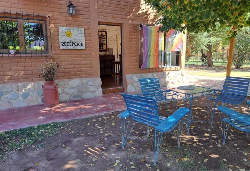 Aire De Barreal Hostel Andino