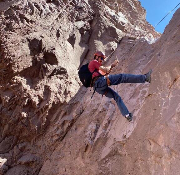 Aire De Barreal Hostel Andino