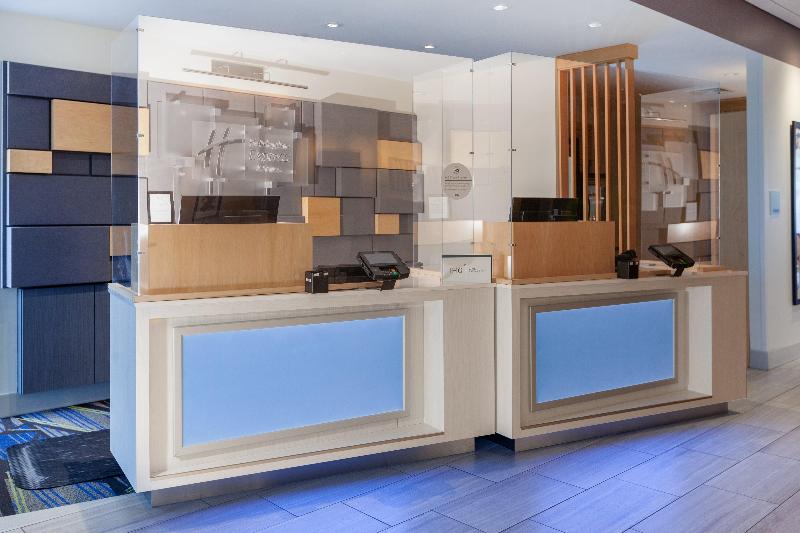 Отель Holiday Inn Express & Suites Brunswick Harpers Ferry Area, An Ihg