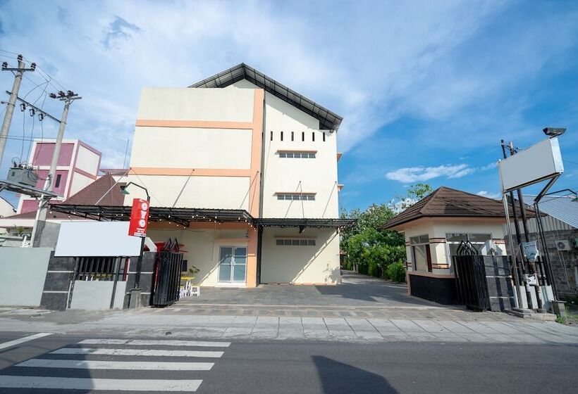 فندق Oyo 2432 Malioboro Upy Best Prime