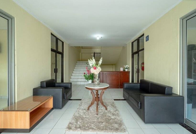 فندق Oyo 2432 Malioboro Upy Best Prime