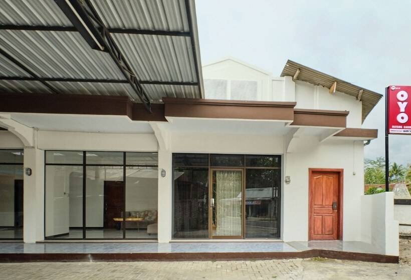 هتل Oyo 2519 Mayang Garini