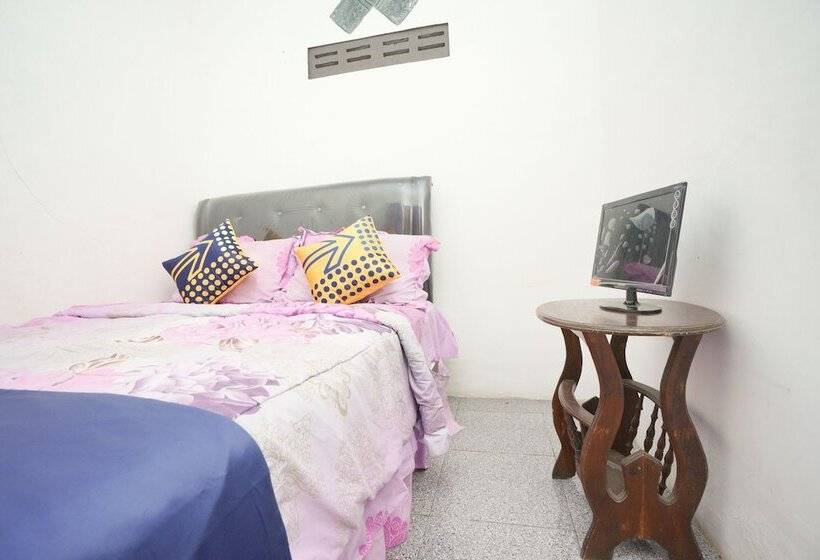 בית מלון כפרי Spot On 2327 Dome