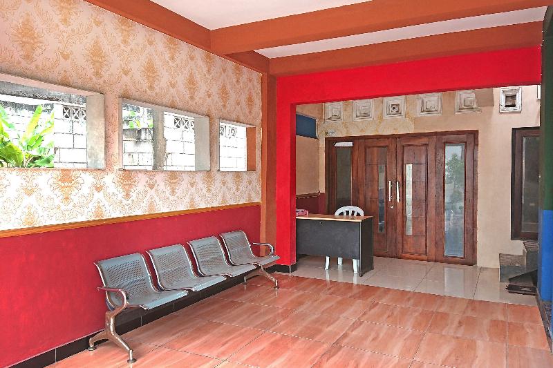 ホテル Spot On 2473 Buana Jaya Guest House