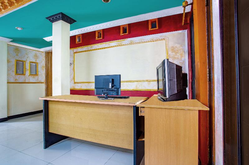 ホテル Spot On 2473 Buana Jaya Guest House