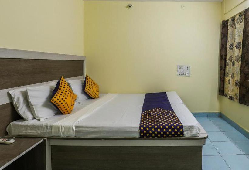 בית מלון כפרי Spot On 62662 Shree Varai Krupa Guest House