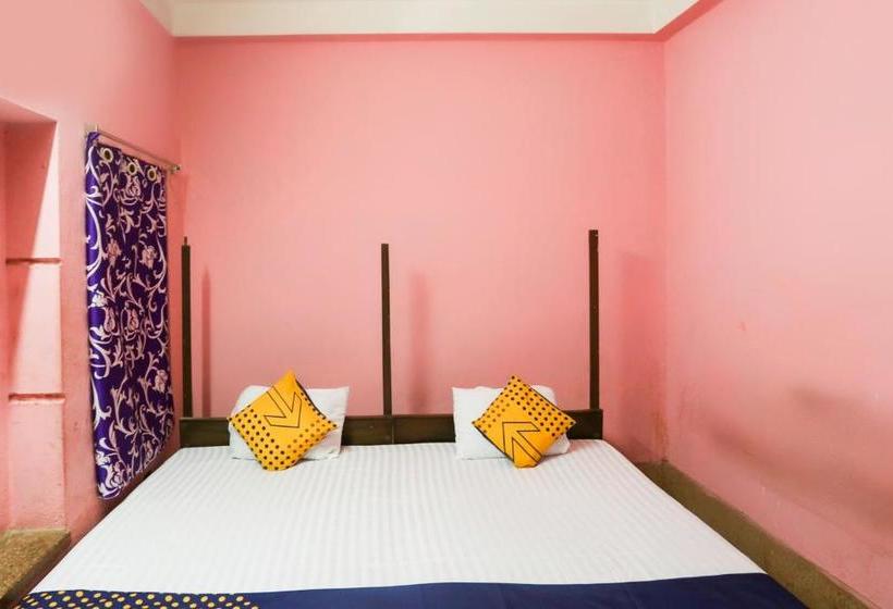 酒店 Spot On 64743 Durga