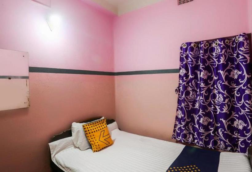 酒店 Spot On 64743 Durga