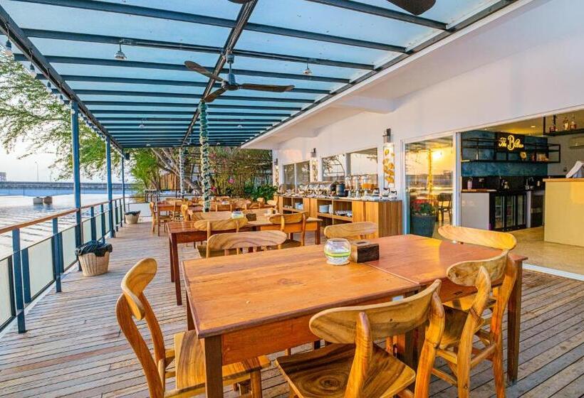 فندق The B Resort