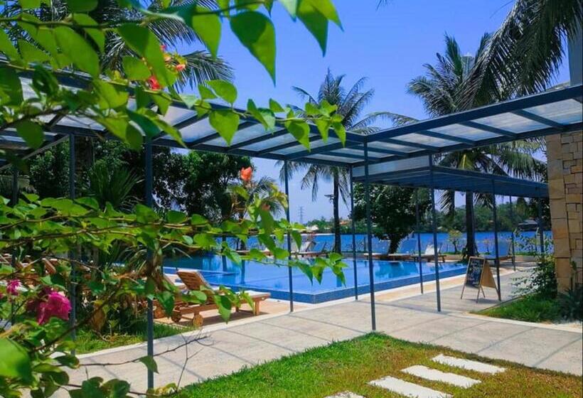 فندق The B Resort