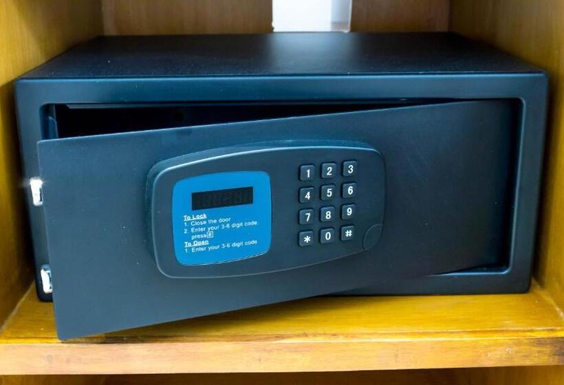 فندق The B Resort