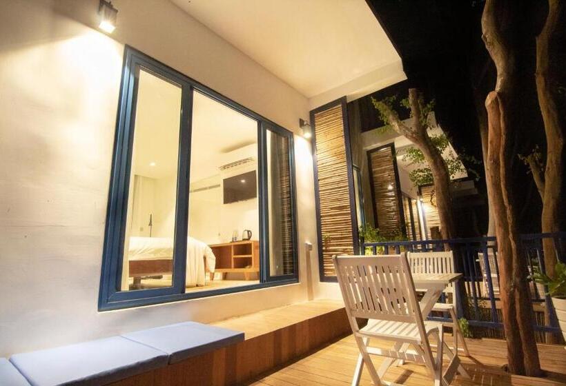 فندق The B Resort