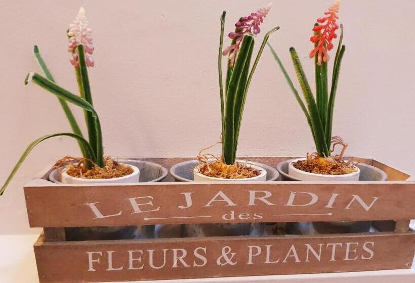 فندق The Bowers Bar & Restaurant