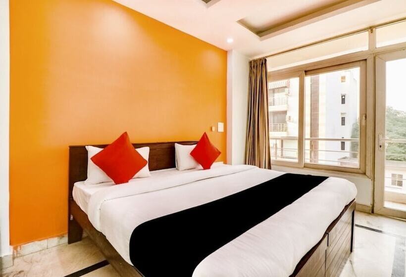 بنسيون Jasola 82 Inn