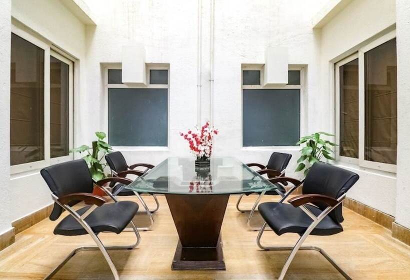 بنسيون Jasola 82 Inn