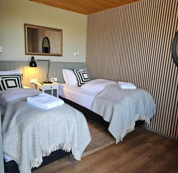 پانسیون Riverfront Lodge Hella