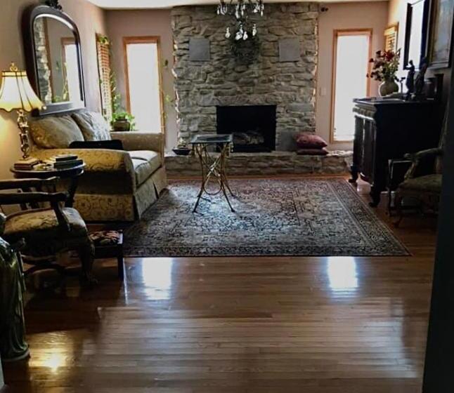 Winnie's Bed & Breakfast