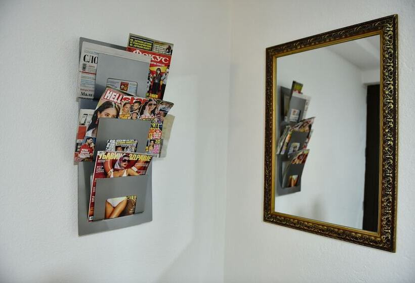 Hostel & Apartments Academy