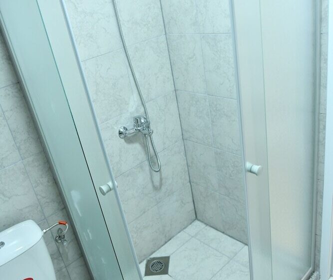 Hostel & Apartments Academy