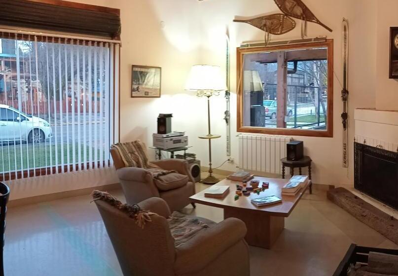 בית מלון כפרי Las Tejuelas   B&b Patagónico