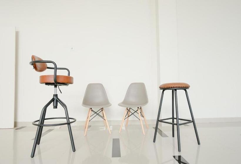 فندق Oyo 2140 Hs Residence