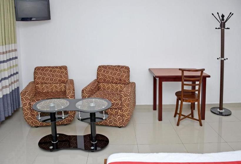 فندق Oyo 487 Sudha Ozone Freeze