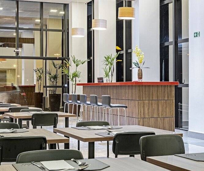 ホテル Slim Guarapuava