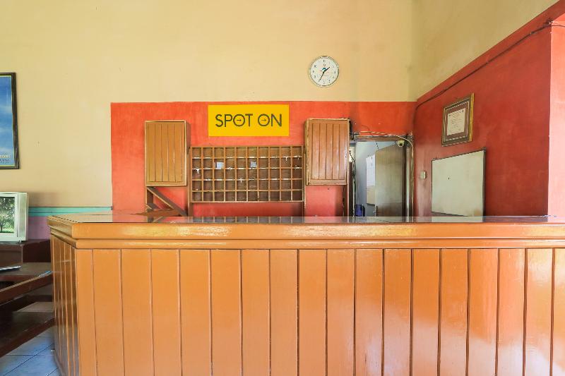 酒店 Spot On 2465  Raung View