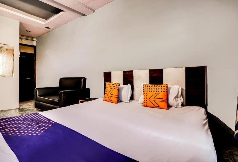 酒店 Spot On 65515 Kanpur Deluxe