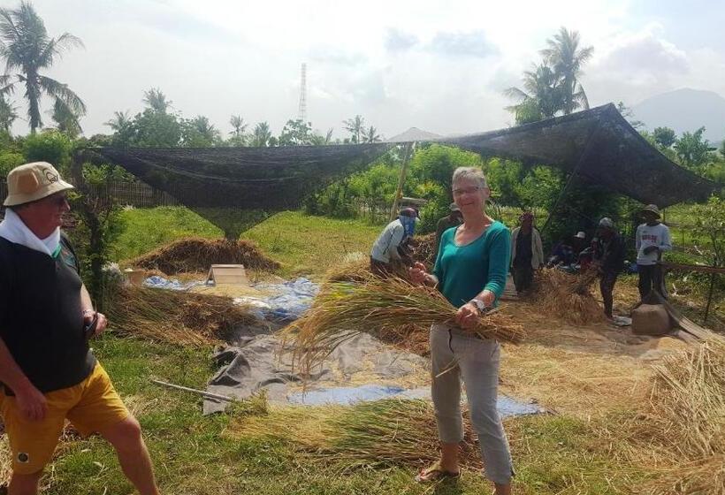 בית מלון כפרי Umma Bali Menjangan Retreat