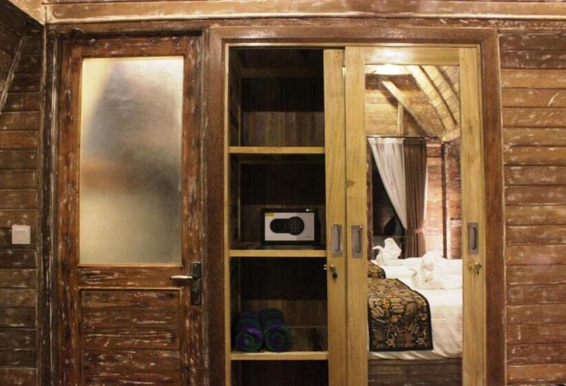 בית מלון כפרי Umma Bali Menjangan Retreat