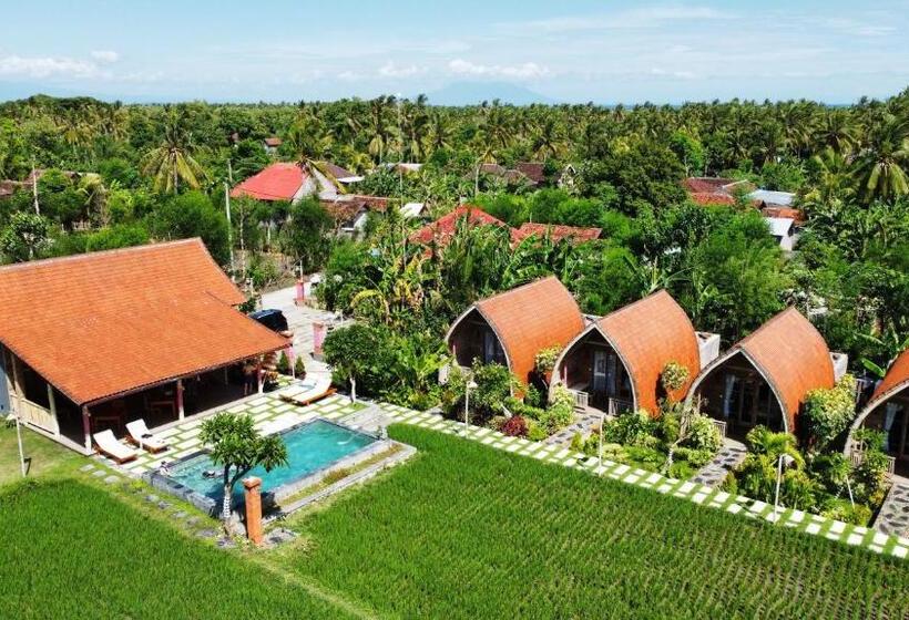 בית מלון כפרי Umma Bali Menjangan Retreat