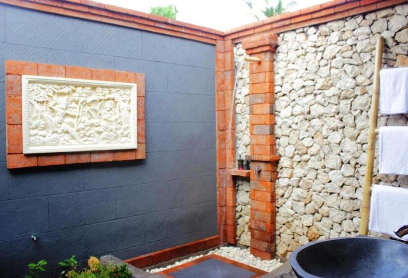 בית מלון כפרי Umma Bali Menjangan Retreat