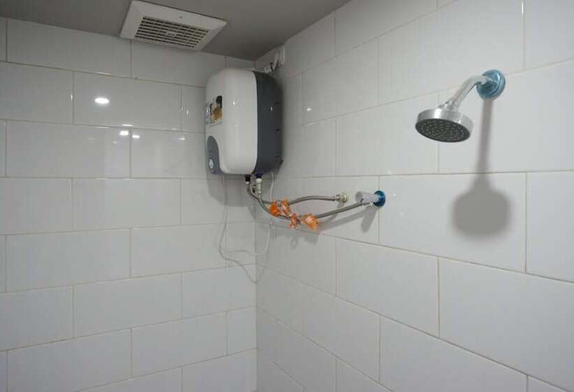 膳宿费 Reddoorz Syariah @ Jalan Sultan Agung Tegal