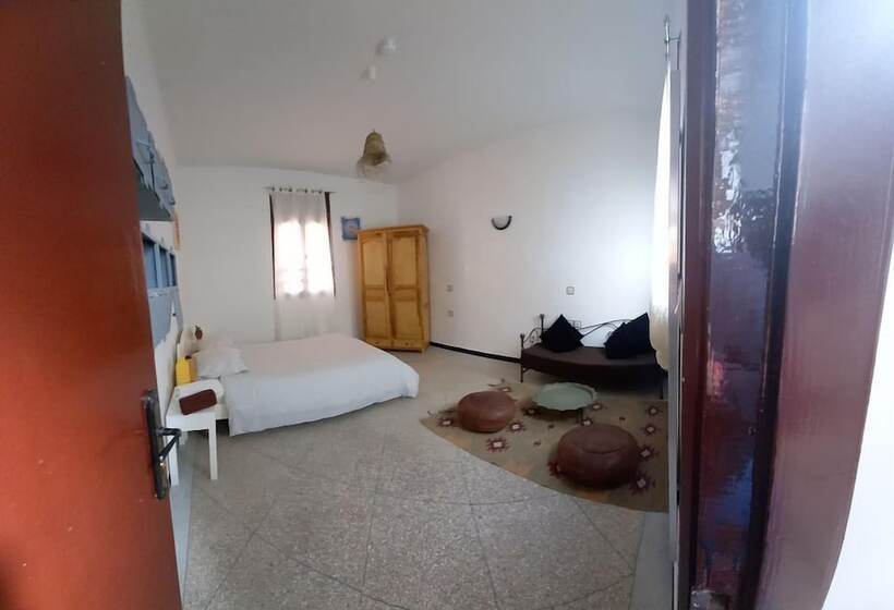 V&d Tamraght Surfers Hostel   Adults Only