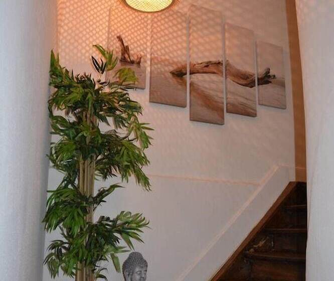 민박 L Hôte Des Géants