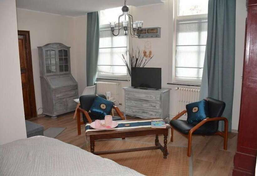 민박 L Hôte Des Géants