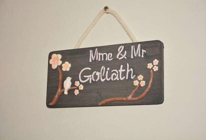 민박 L Hôte Des Géants