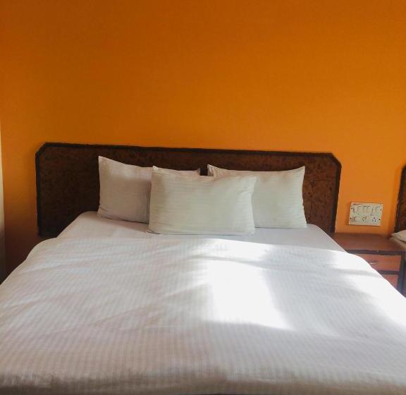 فندق Blue Heaven